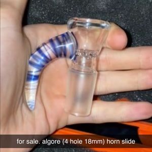 algore glass 18mm 4 hole horn bowl